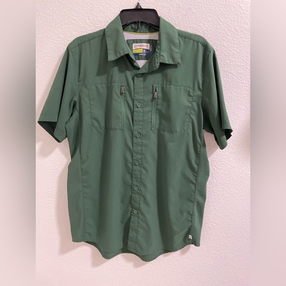 Magellan Outdoors Men's Green Casual Button Down Shirt